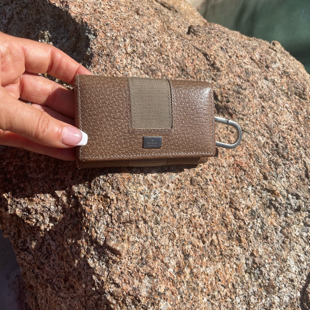 Gucci key holder wallet